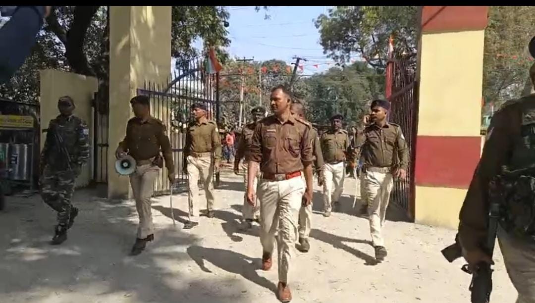 सरायकेला:ब्राउन शुगर के खिलाफ एक्शन में एसडीपीओ! धंधेबाजों पर नकेल कसने आदित्यपुर मुस्लिम बस्ती पहुंचे दिलीप खलखो, पढ़ें क्या कहा