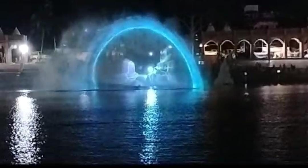 अब पर्यटन हब के रूप में जाना जाएगा बाबानगरी! शिवगंगा सरोवर में लेजर एंड साउंड किया जायेगा सेट, पढ़ें क्या है जिला प्रशासन की योजना