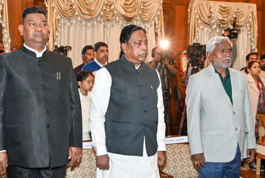 महागठबंधन में तो लगता है एकबार होगा घमासान ! लोकसभा की सीट बंटवारें को लेकर कांग्रेस-जेएमएम कर सकते हैं लड़ाई 