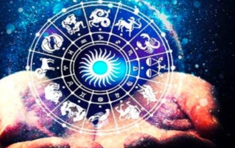 Astrology Tips:भूलकर भी दूसरों की ये तीन चीजों का ना करें इस्तेमाल, वरना मुश्किलों से घिर जायेगा जीवन, पढ़ें वो तीन चीजों के नाम  