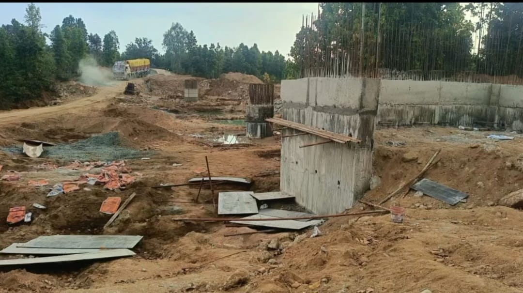 गढ़वा में नक्सलियों ने निर्माण स्थल पर किया उत्पात, मजदूरों के साथ की मारपीट