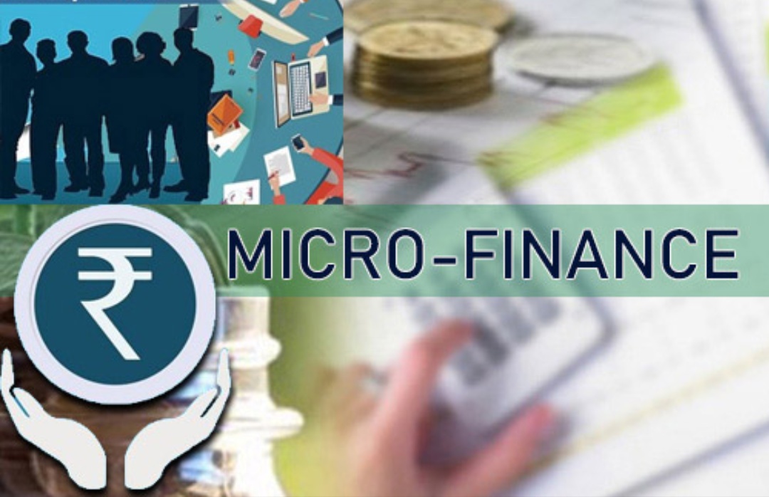 माइक्रोफाइनांस का मकड़जाल ! इसके चक्कर में फंसकर लाचार गांव की महिलाएं, प्रशासन बेखबर