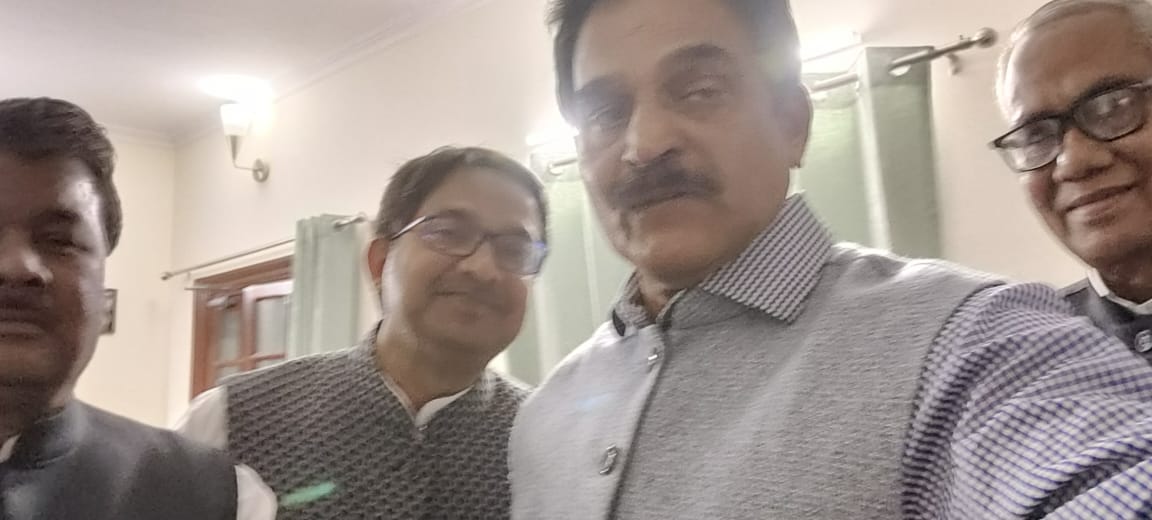 असंतुष्ट विधायकों के बाद अब कार्यकारी अध्यक्ष बंधु तिर्की और जलेश्वर महतो ने भी की कांग्रेस महासचिव से मुलाकात, प्रदेश संगठन में बदलाव की अटकलें तेज