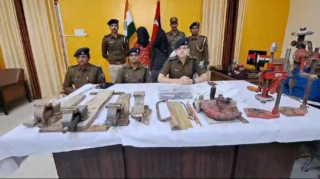 मुंगेर पुलिस ने 4 मिनी गन फैक्ट्री का किया उद्भेदन , हथियार के साथ दो को दबोचा, पढ़ें बिहार में क्यों बढ़ी अवैध हथियार की डिमांड     