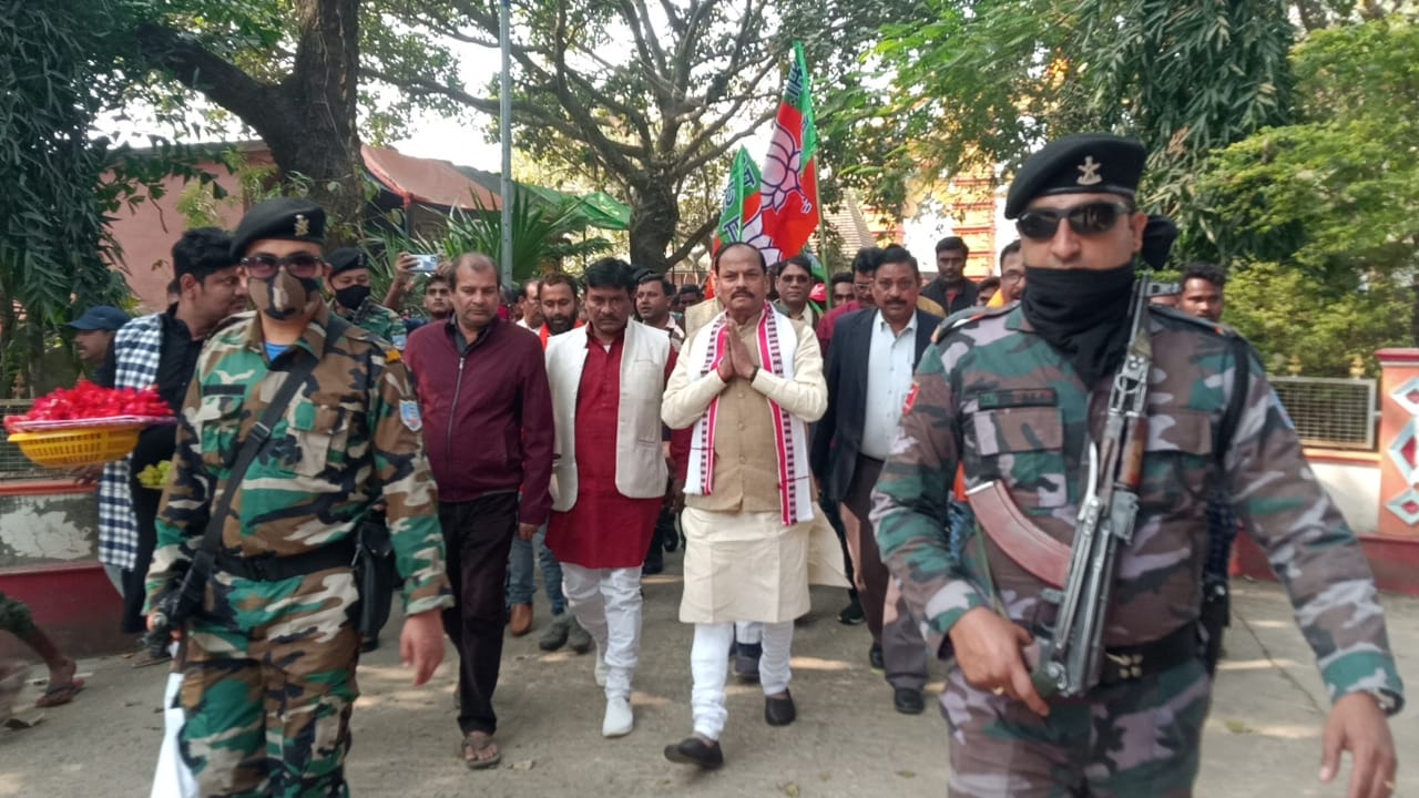 पूर्व सीएम रधुवर दास का कांग्रेस-झामुमो पर निशाना साधा , कहा- दोनों में एक ही परिवार का कब्जा