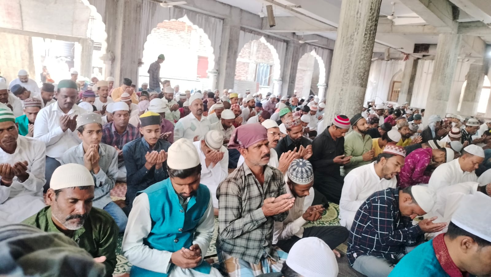 माह -ए-रमजान : अकीदात के साथ अदा की गई पहले जुमे की नमाज़