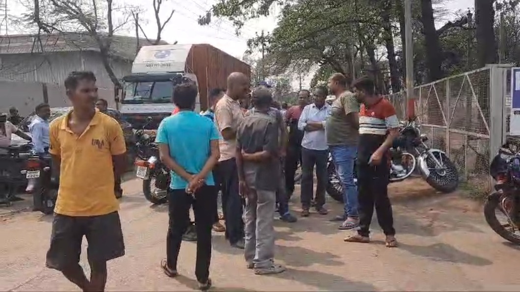 BREAKING : आदित्यपुर आरसीबी प्लांट 1 में घुसा तेंदुआ, मचा हड़कंप, रेस्क्यू में जुटी वन विभाग की टीम