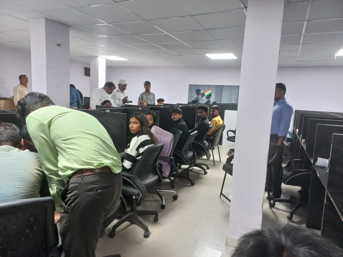 CID RAID :रांची में अंतरराष्ट्रीय कॉल सेंटर का खुलासा, UK और ऑस्ट्रेलिया के लोगों को बनाते थे शिकार