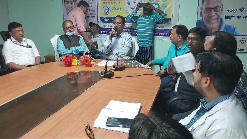 World Oral Health Day: ओरल हेल्थ के प्रति बाबानगरी में लोगों को किया जागरुक, विशेषज्ञों ने कहा तम्बाकू और ध्रूमपान से दूर रहिए, नहीं तो हो जायेगी ये गंभीर बीमारी