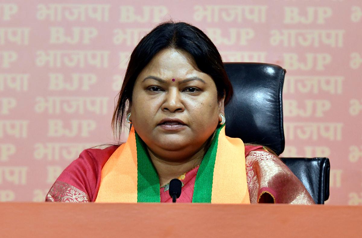 Ranchi News : भाजपा में शामिल विधायक सीता सोरेन का बढ़ा रूतबा ! सरकार ने दी Z श्रेणी की सुरक्षा