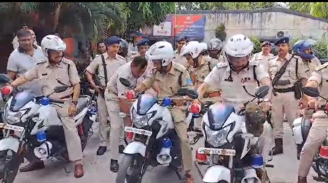 जमशेदपुर: होली पर शराब पीकर हुड़दंग करनेवालों की खैर नहीं! नशे की हालत में पकड़े जाने पर होगी कार्रवाई, एसएसपी ने दिये सख्त निर्देश    