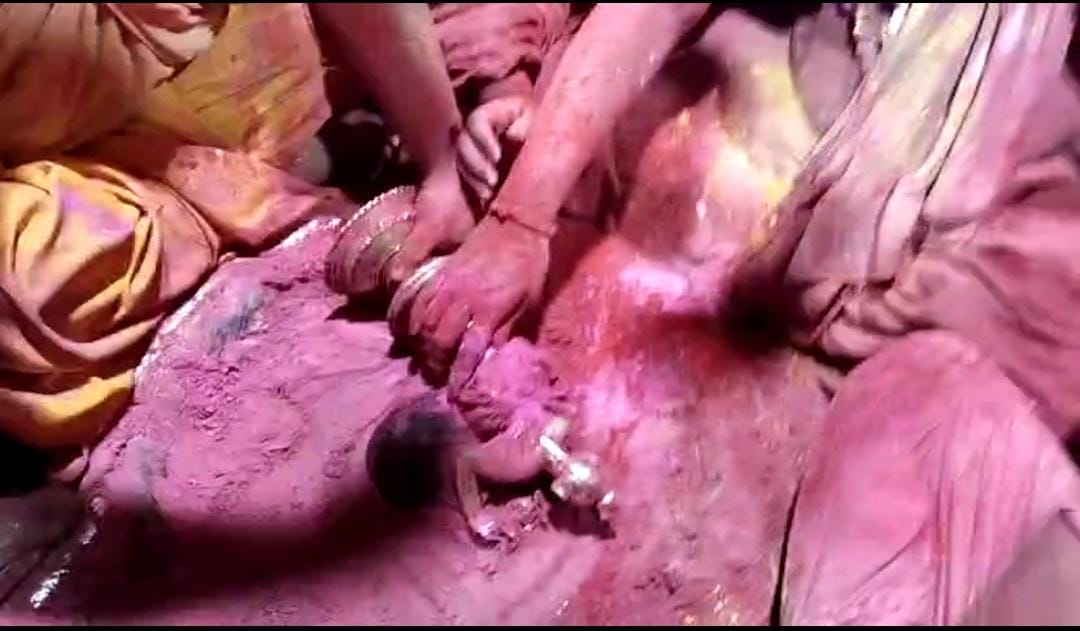हरि का हर से हुआ मिलन,बाबा बैद्यनाथ के स्थापना दिवस पर खूब उड़ा अबीर गुलाल, होली शुरू, देखे वीडियो