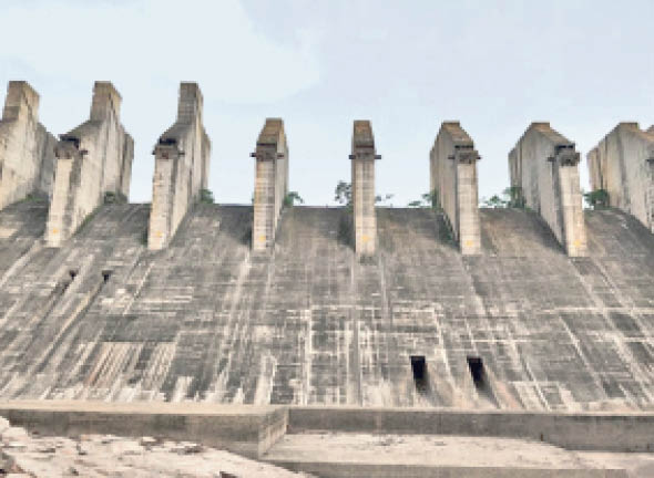 पीएम ने किया था मंडल डैम का शिलान्यास, पर आज तक गढ़वा के लोगों को मयस्सर नहीं हो सका है पानी