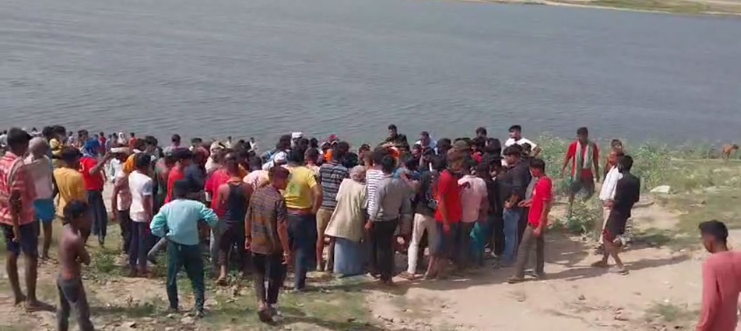 होली की खुशी मातम में तब्दील, नहाने के दौरान तालाब में डूबे दो युवक