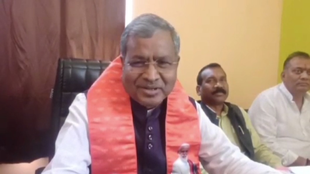 सरायकेला में बाबूलाल ने कार्यकर्ताओं के साथ की बैठक, कहा झारखंड के 14 सीटों पर होगी एनडीए की जीत