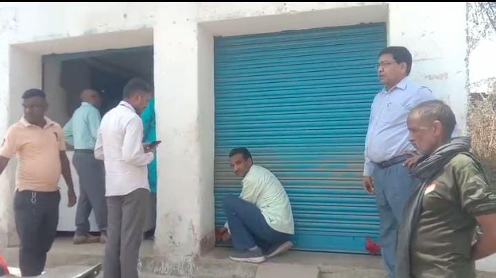 गढ़वा में लोगों की जान से खेल रहे झोलाछाप डॉक्टर! फिर एक फर्जी डॉक्टर ने ली मासूम की जान, तो स्वास्थ्य विभाग ने की ये कार्रवाई  