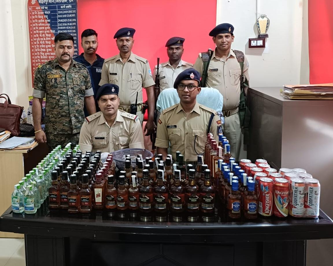 देवघर: किराना दुकान में चलता था अवैध नशा का कारोबार, भारी मात्रा में देसी,विदेशी शराब और मादक पदार्थ बरामद 