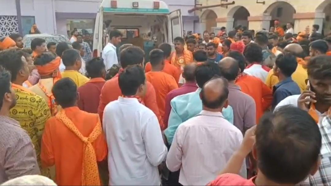 लोहरदगा: रामनवमी शोभा यात्रा में डीजे लदे अनियंत्रित वैन ने कई लोगों को रौंदा, एक की मौत, दर्जनों घायल