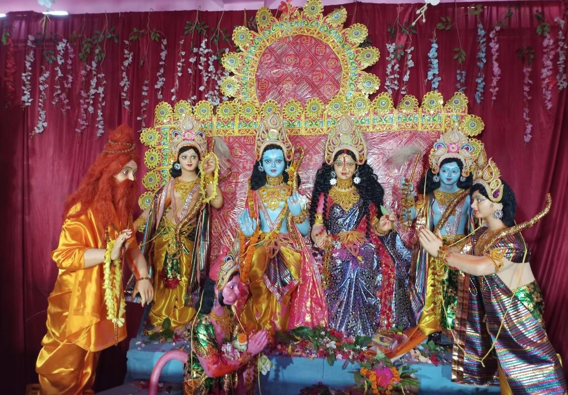 रामनवमी पर बाबा बासुकीनाथ में निकाली गई भव्य शोभा यात्रा, राम भक्तों की टोली ने दिखाई एक से बढ़कर एक करतब