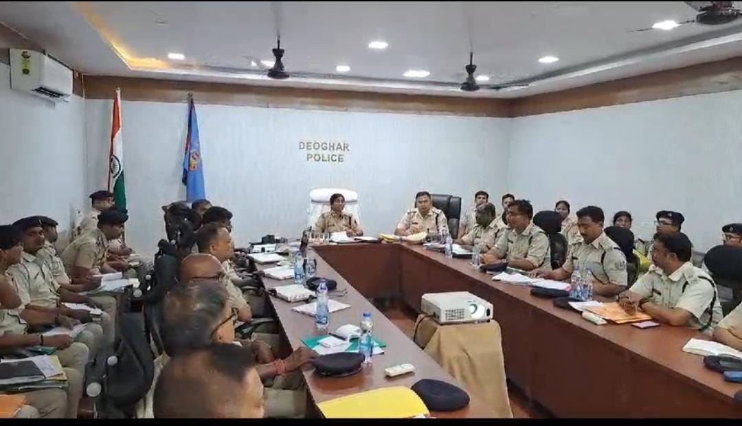 देवघर: संताल परगना की तीनों सीटों पर शांतिपूर्ण तरीके से होगा मतदान, पुलिस मुस्तैदी से कर रही है काम  