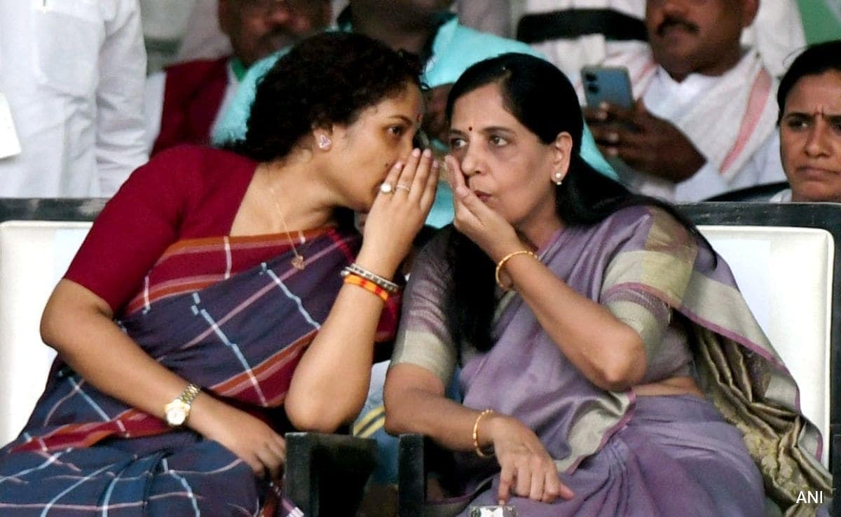 क्या कोई समझा, रांची की रैली में दो पत्नियों की यह तस्वीर क्या दे गई सन्देश!