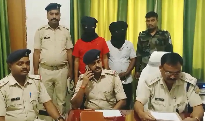 साहिबगंज : अपराध की योजना बना रहे दो कुख्यात गिरफ्तार, देसी कट्टा व एक ज़िंदा कारतूस बरामद