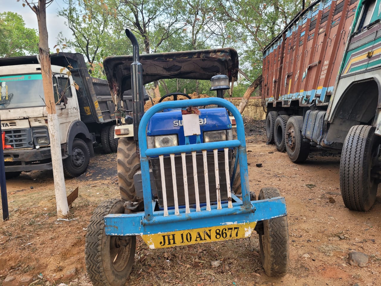 धनबाद में अवैध मिट्टी खनन करने वालों पर कार्रवाई, थाने में दर्ज हुआ केस