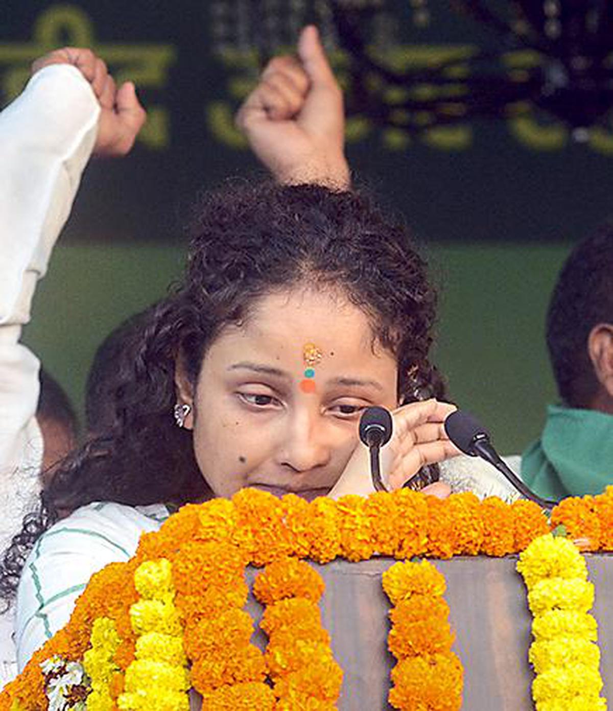 झारखंड : चाचा की मौत! पति हेमंत को नहीं मिली बेल, फिर कल्पना सोरेन ने कुछ ऐसा किया कि हर कोई कर रहा तारीफ