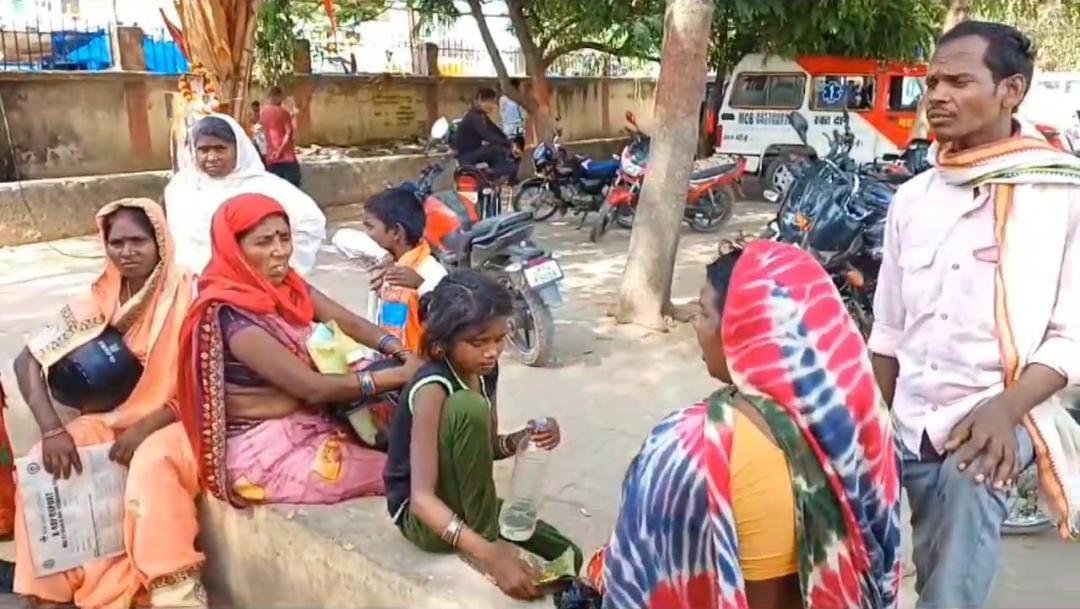 गढ़वा: सनकी पति ने पत्नी और साले को घोंपा चाकू, पत्नी की मौत,साले की हालत गंभीर  