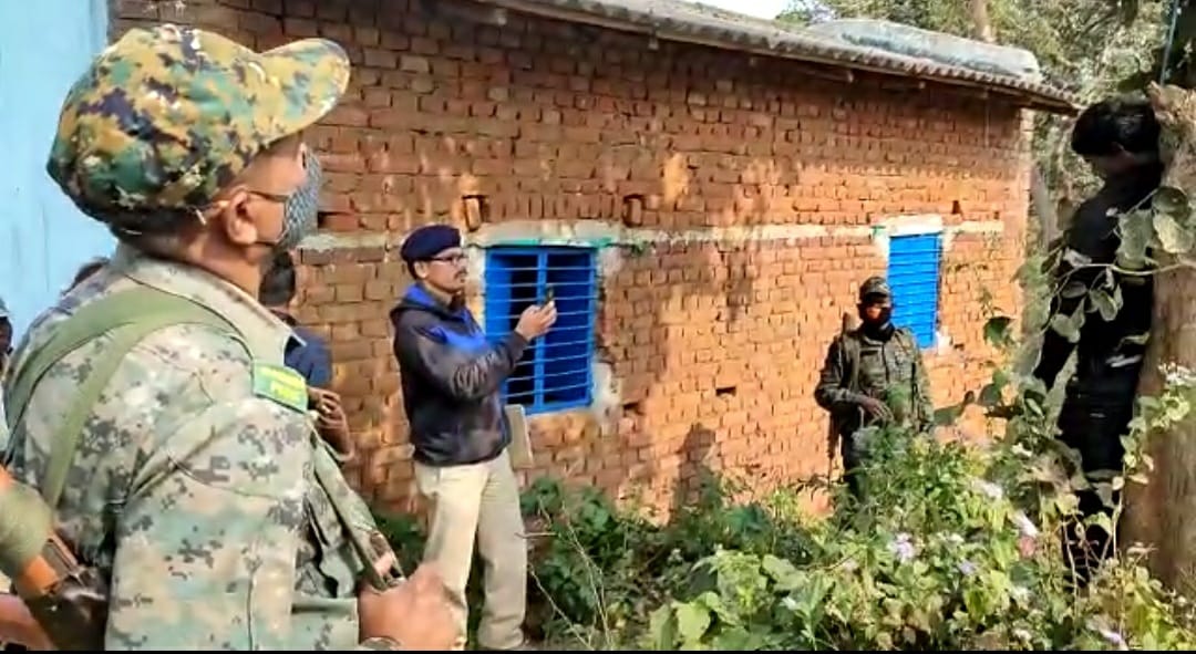 ससुराल के गांव में पेड़ में लटका मिला शव, हत्या या आत्महत्या !