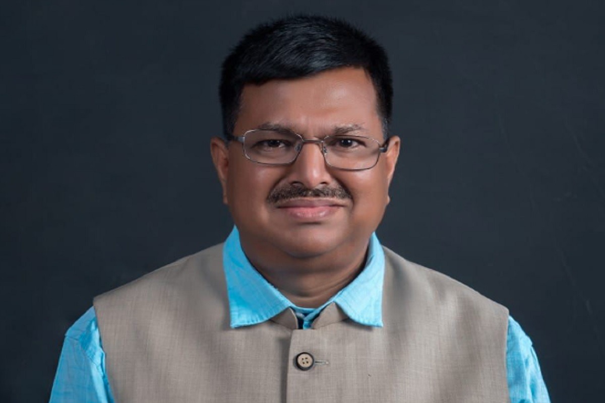 BREAKING : कोडरमा से निर्दलीय चुनाव लड़ रहे जेपी वर्मा को झामुमो ने किया निलंबित