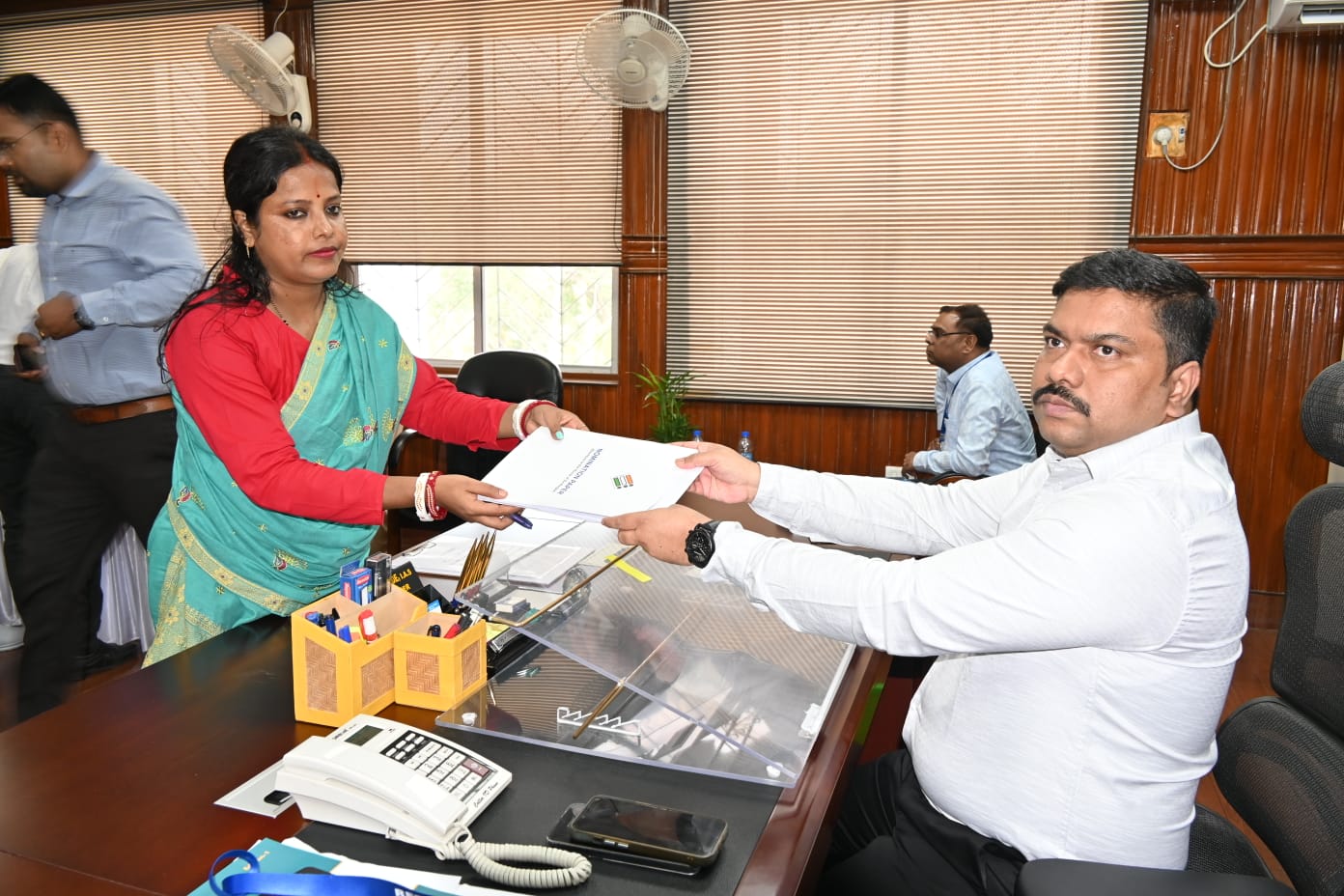 Loksabha Election 2024:दुमका लोकसभा सीट से 22 प्रत्याशी आजमा रहे हैं अपनी किस्मत, पढ़ें सभी का नाम 