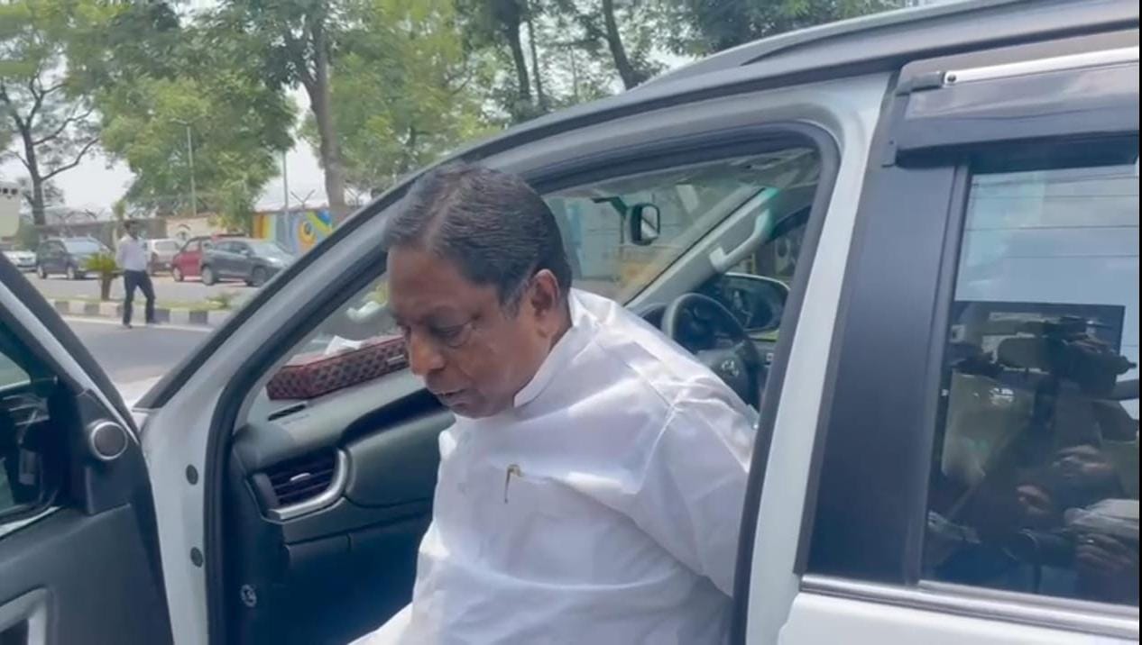 Breaking: ED को नहीं दे रहें आलमगीर कोई जवाब, 9 घंटे की पूछताछ के बाद भी ED के हाथ खाली