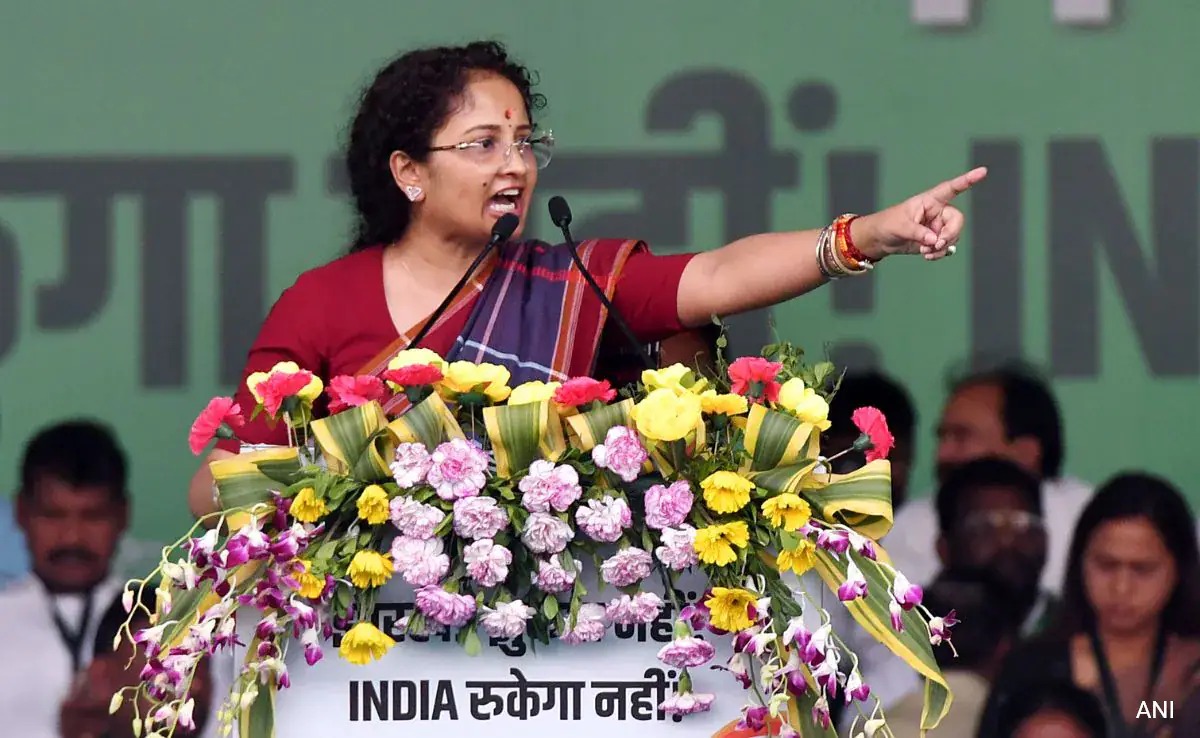 “भाजपा ने 11.5 लाख गरीबों का नाम राशन कार्डे से हटाया, हेमंत ने 20 लाख नाम जुड़वाया” गिरिडीह से कल्पना सोरेन की हुंकार