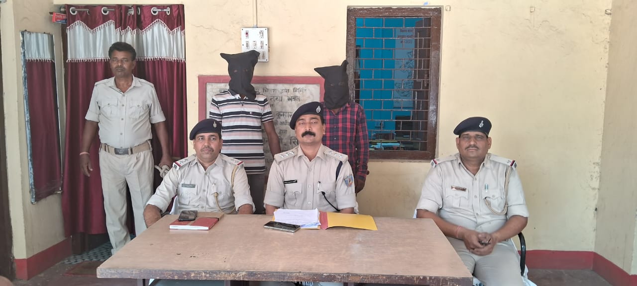 Crime News : प्रेमिका से मिलने पहुंचा था प्रेमी, रेंगेहाथ पकड़ने पर लड़की के परिवार वाले ने कर दी हत्या, जाने कहां का है ये मामला