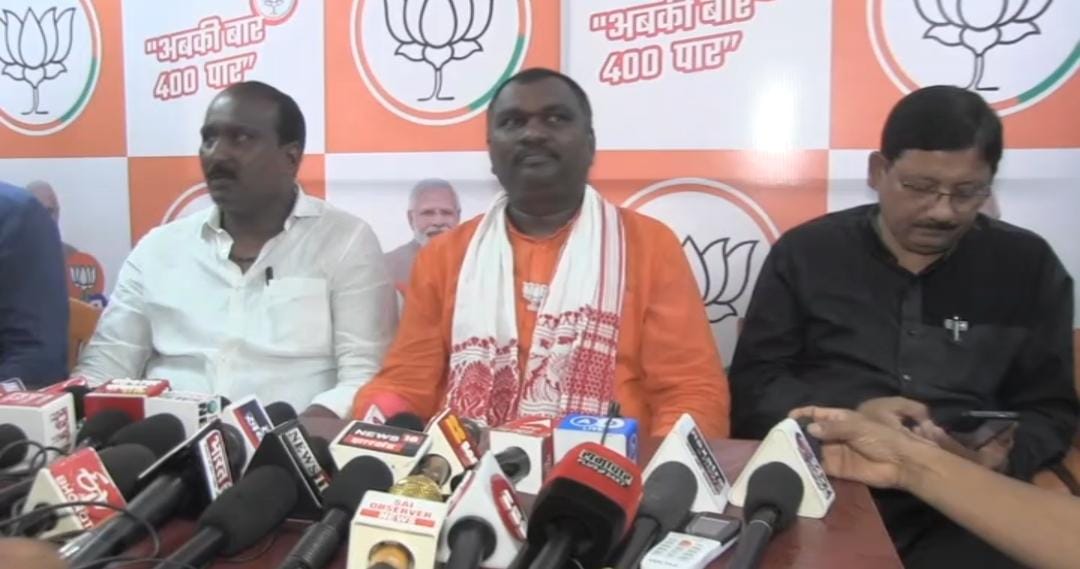  LS Election 2024: अमर बाउरी ने पूर्वी सिंहभूम के सभी JMM विधायकों पर टेंडर मैनेज का लगाया आरोप, पढ़ें  विधायक मंगल कालिंदी ने क्या कहा  