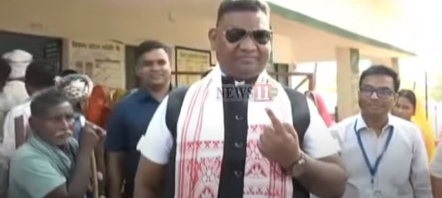 “झारखंड में बदलाव की बहार” पैतृक गांव में मतदान के बाद मंत्री सत्यानंद भोक्ता ने चतरा से के.एन.त्रिपाठी की जीत का किया दावा