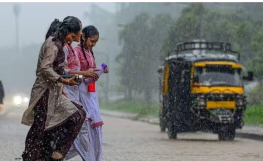 Weather News : झारखंड में अगले दो दिनों के नरमी के बाद फिर से चढ़ेगा पारा, देखिए इन जिलों में आज क्या रहेगा तापमान