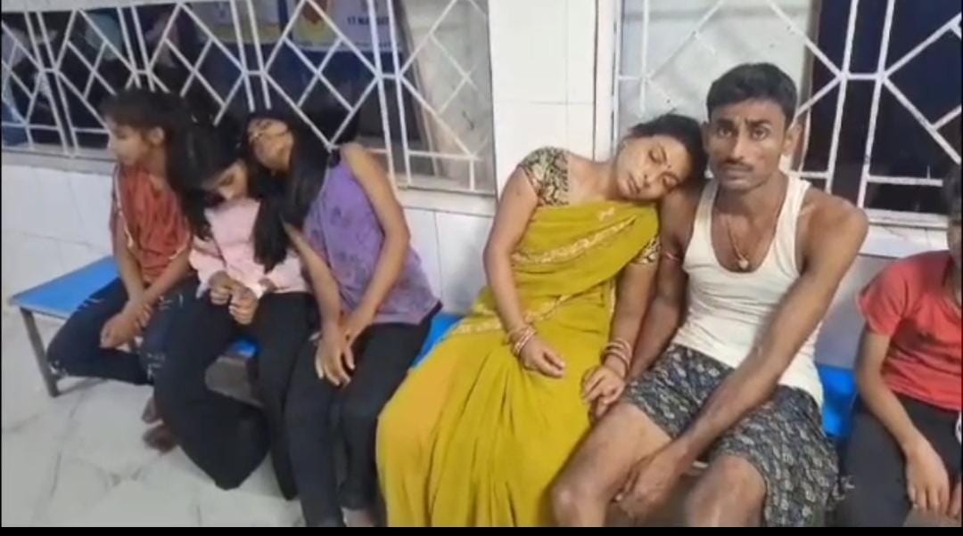 Bihar:छेड़खानी का विरोध छात्रा को पड़ा महंगा, मनचले ने छात्रा के साथ उसकी चाची को जमकर पीटा,पढ़ें फिर क्या हुआ  