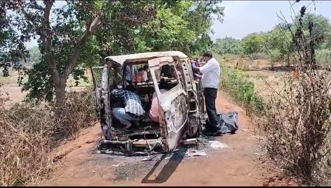 दुमका: जरमुंडी में स्कोर्पियो के साथ चालक की जलकर मौत, मामले की गुत्थी सुलझाने में जुटी पुलिस