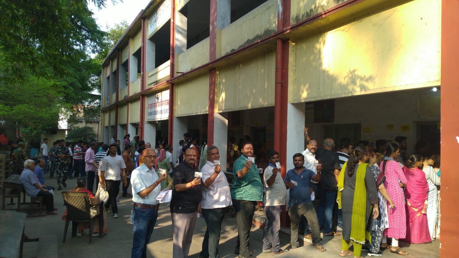 झारखंड के चार लोकसभा सीटों पर जानिए आज किन तीन सांसदों और तीन विधायकों की किस्मत होगी मशीन में कैद