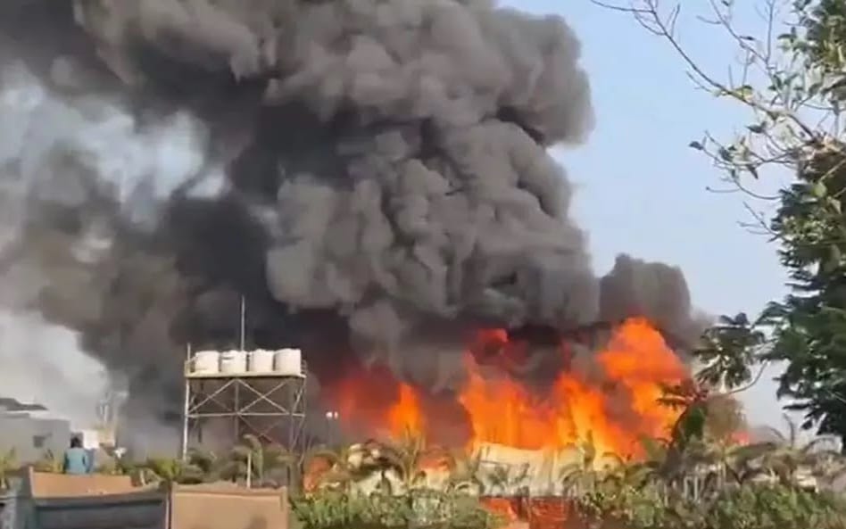 Big News: राजकोट के गेमिंग जोन में आग लगने से 12 बच्चे सहित 27 की मौत, जानिए पूरा मामला