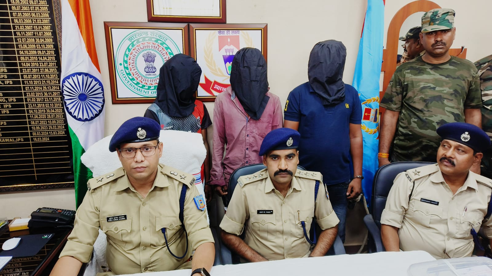 नशे के कारोबारियों पर चला रांची पुलिस का डंडा, अफीम और ब्राउन सुगर के साथ तीन तस्कर गिरफ़्तार