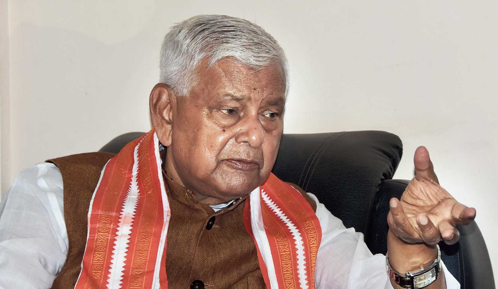 BIG QUESTION: तीन बार के सांसद रहे पशुपति नाथ सिंह के बाद धनबाद भाजपा किधर?