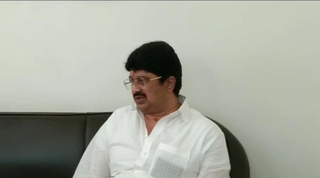  LS Election 2024:गोड्डा लोकसभा क्षेत्र में निशिकांत दुबे के काम को देख कायल हुए राजा भैया,बोले देश में बनेगी मोदी की सरकार