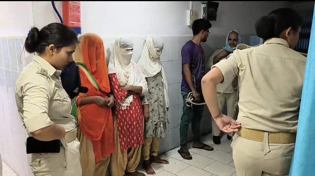 कैमूर: प्रेम प्रसंग में तीन सगी बहनों ने की युवक की हत्या,तीन बहनें सहित 4 गिरफ्तार, पढ़ें क्यों और कैसे हुई हत्या