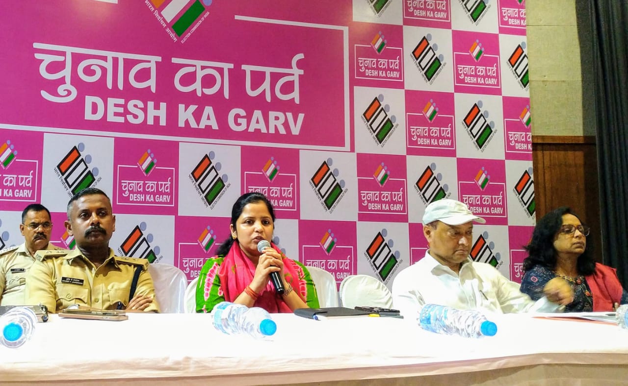 DHANBAD: मतगणना की व्यवस्था पूरी, काउंटिंग एजेंट कृषि बाजार प्रांगण से बाहर निकले तो फिर प्रवेश नहीं मिलेगा 