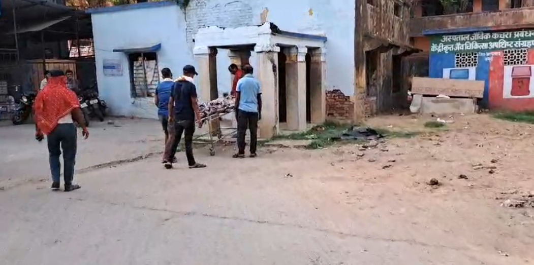 Bihar News : शादी के तीन माह बाद ही युवक ने लगा ली फांसी, घर में मचा कोहराम अब पूरे मामले का जांच कर रही पुलिस