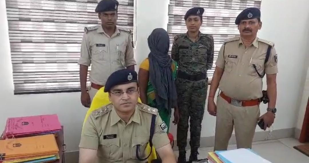 लखीसराय से हार्डकोर नक्सली सेक्शन कमांडर तालो दी उर्फ सोनम मरांडी गिरफ्तार, 10 नक्सल कांड का है आरोपी  