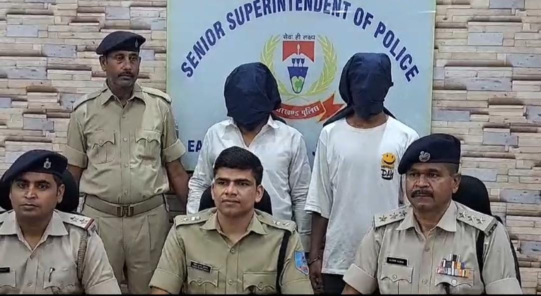 अपराधियों के प्रति जमशेदपुर पुलिस अलर्ट! नवबंर से अब तक 84 अपराधियों पर कसा शिकंजा, भारी मात्रा में हथियार बरामद 